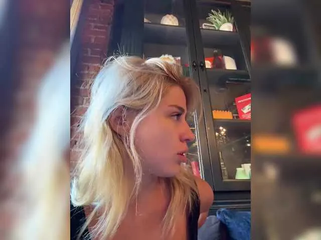 stargroup – webcam model profile photo Image 15