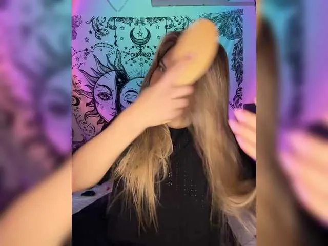 --Erika-- – webcam model profile photo Image 12