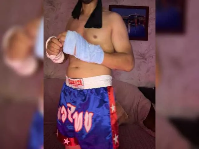 OneInAMillionXXX – webcam model profile photo Image 6