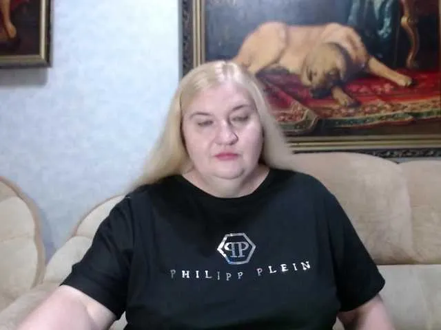 Dolce – webcam model profile photo Image 18