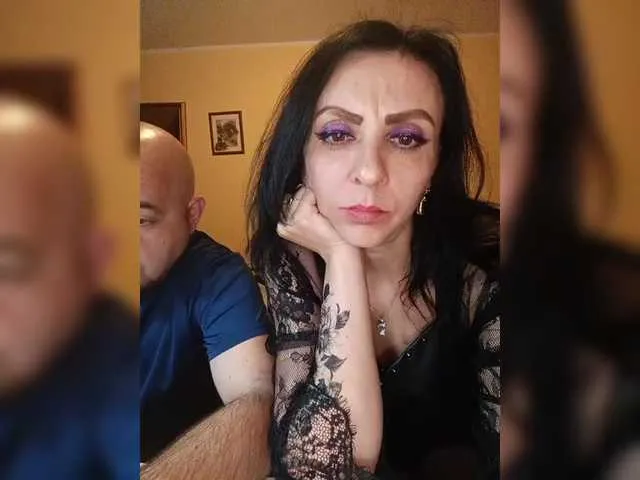 seraphine23 – webcam model profile photo Image 15