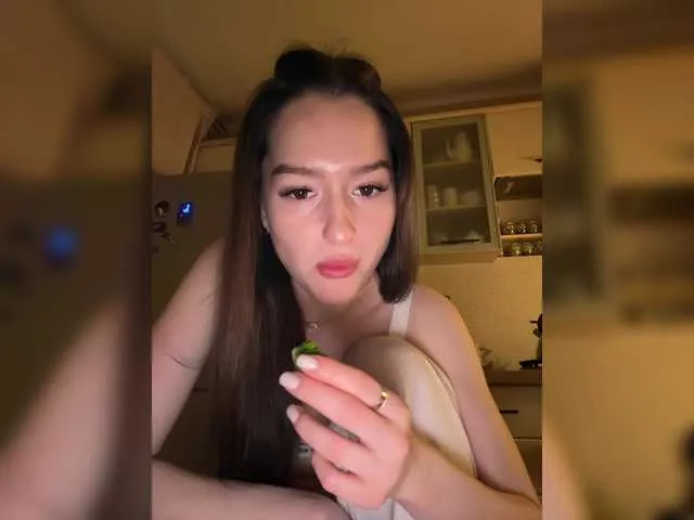 SherineNorth – webcam model profile photo Image 16