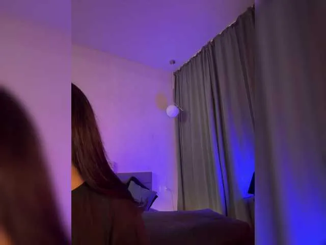 Naughty-Mailey – webcam model profile photo Image 14