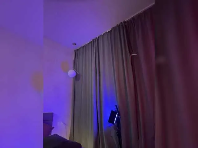 Naughty-Mailey – webcam model profile photo Image 16