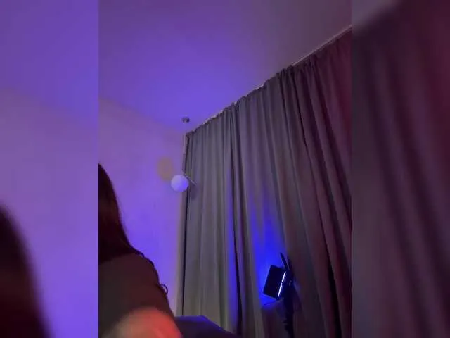 Naughty-Mailey – webcam model profile photo Image 17