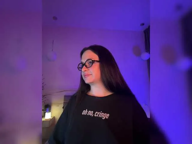 Naughty-Mailey – webcam model profile photo Image 9