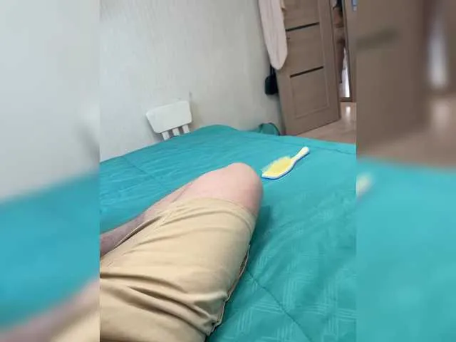 Bella – webcam model profile photo Image 2