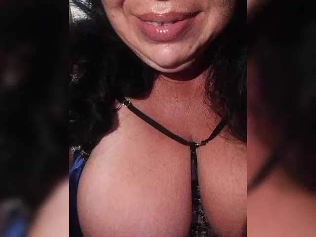 MadelineLane – webcam model profile photo Image 7