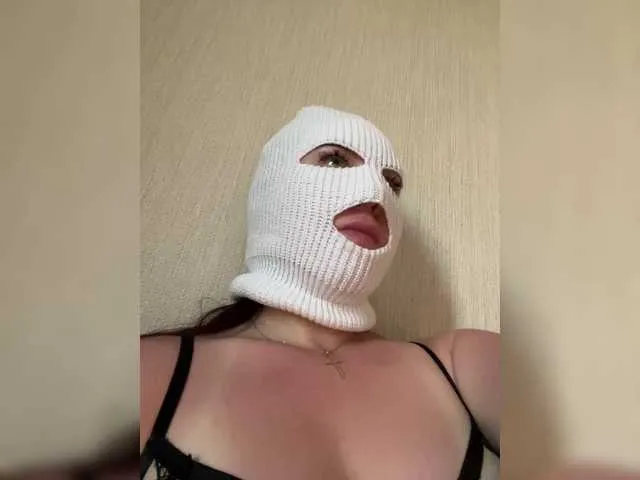 KateGale – webcam model profile photo Image 17