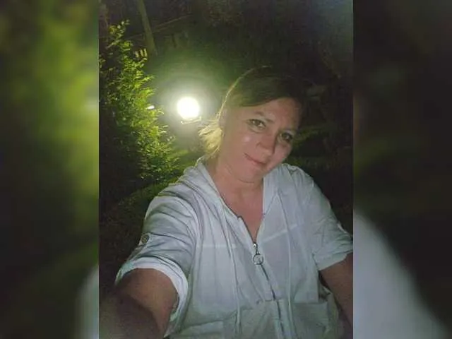 ElizaJaramillo – webcam model profile photo Image 4