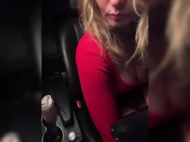 AnnAbbey – webcam model profile photo Image 12