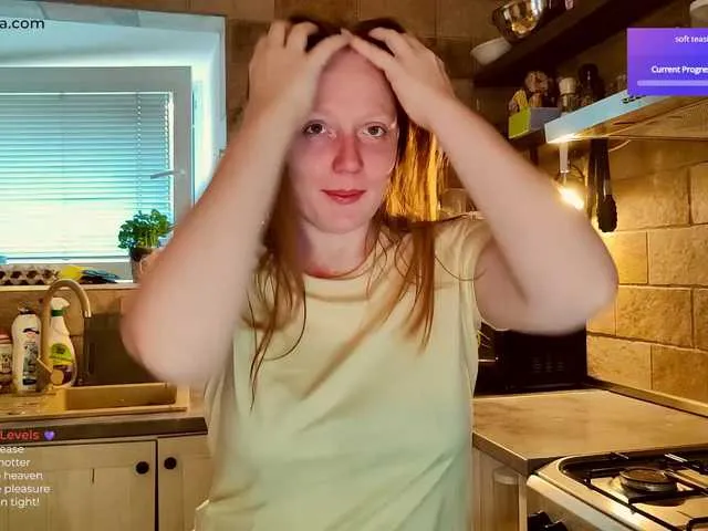 Yui-Ch06 – webcam model profile photo Image 4