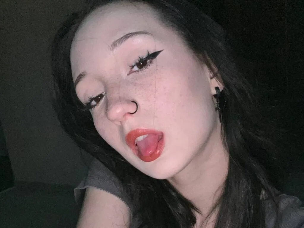 AccaBelow – webcam model profile photo