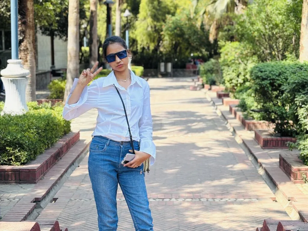 AmairaSingh – webcam model profile photo