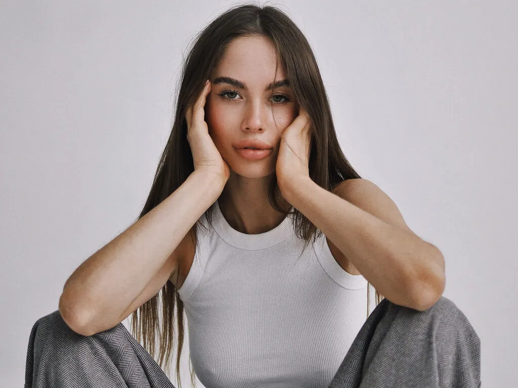 AmandaRiver – webcam model profile photo