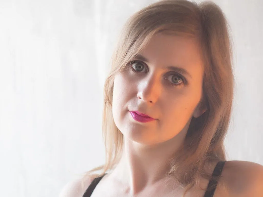 ErikaDoyle – webcam model profile photo