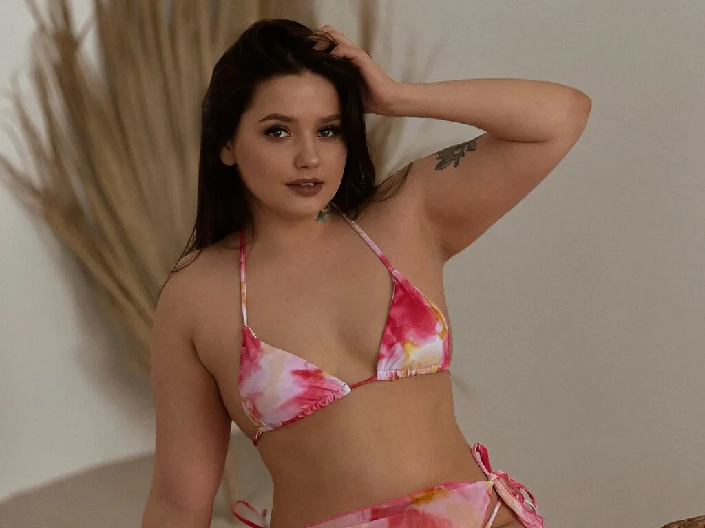 JulietKalen – webcam model profile photo