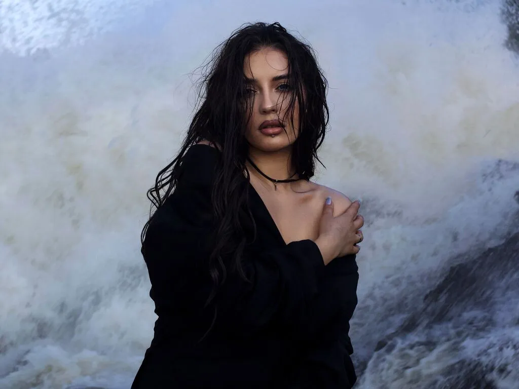 MilaBlack – webcam model profile photo