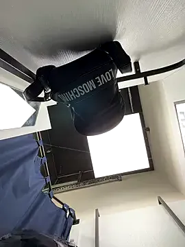 Riria-riri – webcam model profile photo Image 12