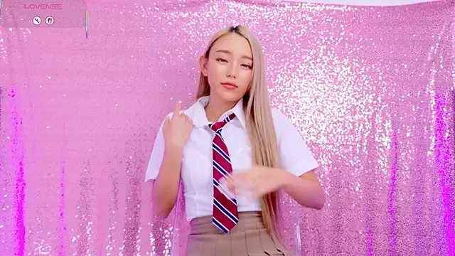 -LOCOMOCO- – webcam model profile photo Image 11