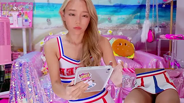 -LOCOMOCO- – webcam model profile photo Image 13