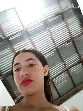 MiaLiaHot – webcam model profile photo Image 3