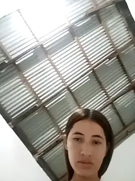 MiaLiaHot – webcam model profile photo Image 9