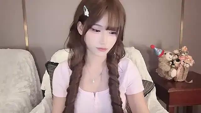 Dolce – webcam model profile photo Image 13