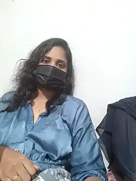 HaleyLyon – webcam model profile photo Image 2