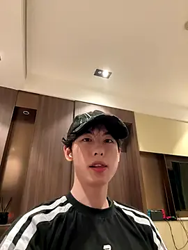 EsmeBrowm – webcam model profile photo Image 13