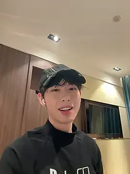 EsmeBrowm – webcam model profile photo Image 4