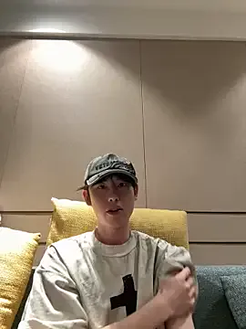 EsmeBrowm – webcam model profile photo Image 9