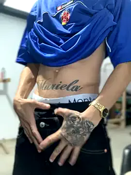 ErzabelLew – webcam model profile photo Image 15