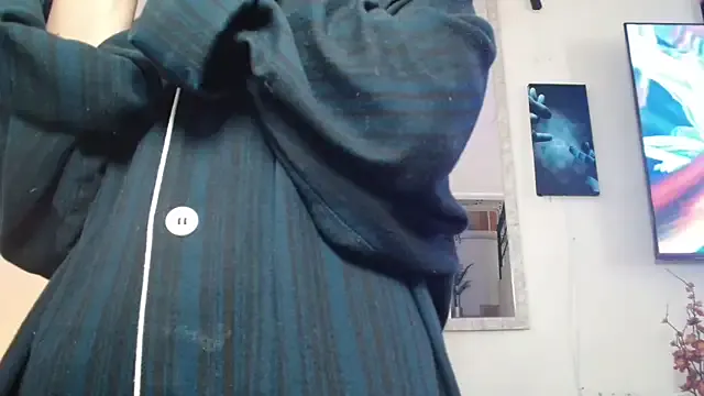 MadelineLane – webcam model profile photo Image 14