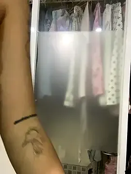 JessieLiu – webcam model profile photo Image 11