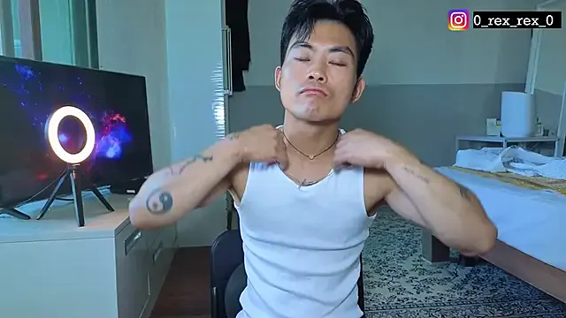 AishaHart – webcam model profile photo Image 5