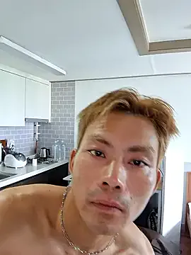 AishaHart – webcam model profile photo Image 9