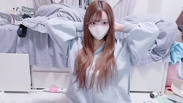 MiraKova – webcam model profile photo Image 19