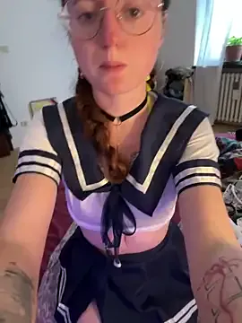 Anita – webcam model profile photo Image 6