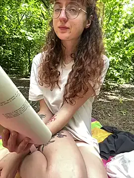 Anita – webcam model profile photo Image 7