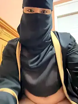 somniya – webcam model profile photo Image 6