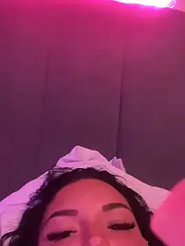 Scripted_Dreams – webcam model profile photo Image 13