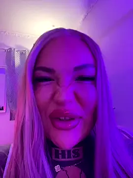 Scripted_Dreams – webcam model profile photo Image 19