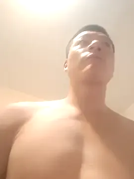 MiraKova – webcam model profile photo Image 7