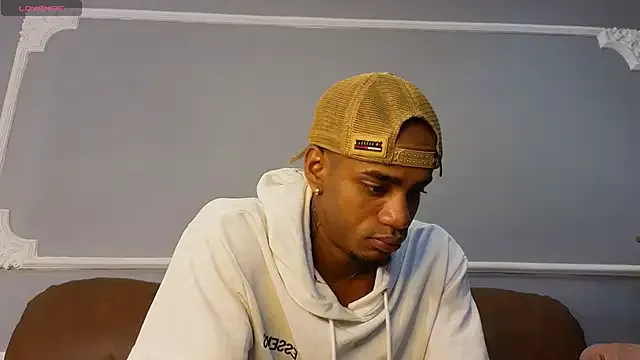 KateGale – webcam model profile photo Image 17