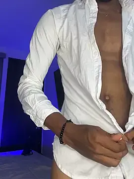 KateGale – webcam model profile photo Image 19