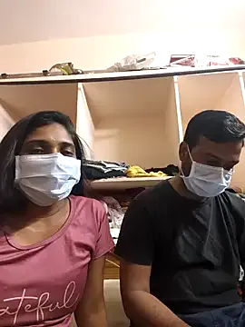 EmiBrow – webcam model profile photo Image 9