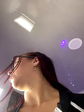 molochnaya000 – webcam model profile photo Image 7