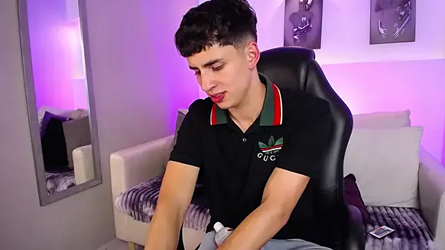 Kelly_Berry__ – webcam model profile photo Image 8