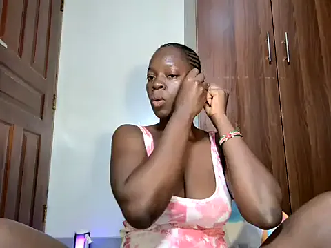 TessaMyst – webcam model profile photo Image 16